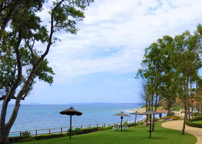 Selecta Family By The Sea * 埃斯特波纳