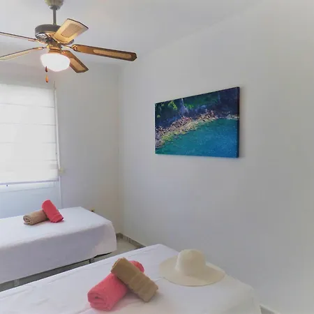 Selecta Family By The Sea *