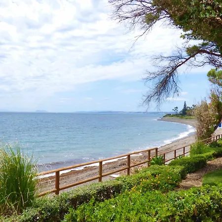 Selecta Family By The Sea *