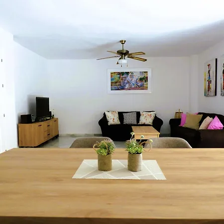 Selecta Family By The Sea