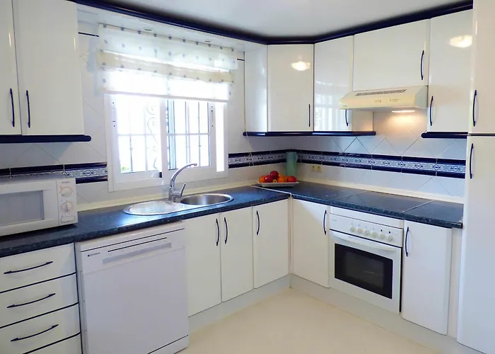 Selecta Family By The Sea